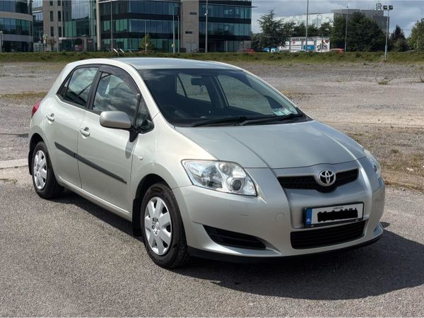 Toyota Auris Hatchback, Petrol, 2008, Silver