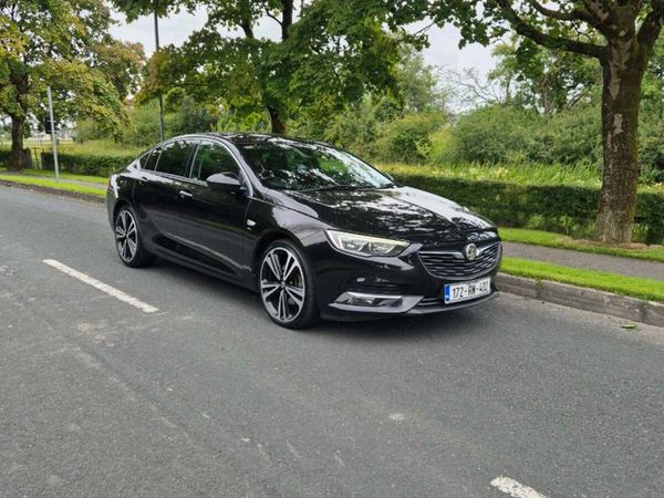 Vauxhall Insignia Hatchback, Diesel, 2017, Black