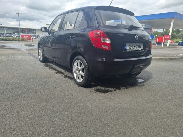 Skoda Fabia Hatchback, Diesel, 2010, Black