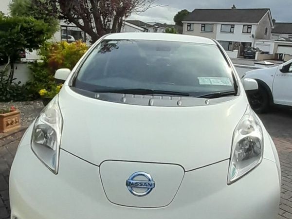 Nissan Leaf Hatchback, Electric, 2014, White