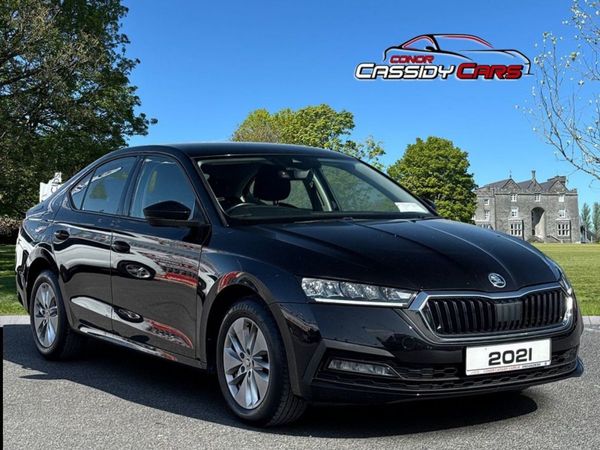 Skoda Octavia Hatchback, Diesel, 2021, Black