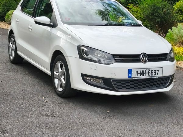 Volkswagen Polo Hatchback, Petrol, 2011, White