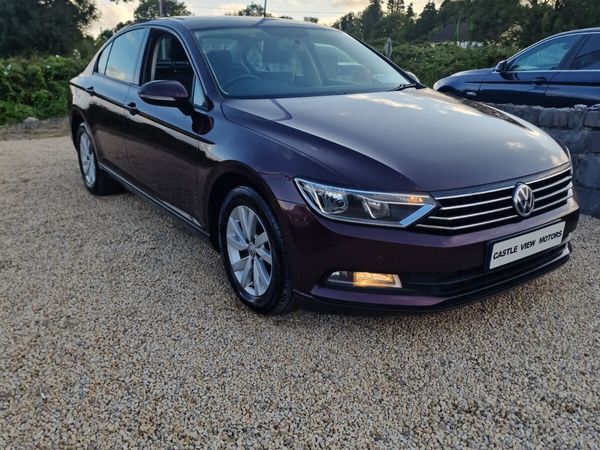 Volkswagen Passat Saloon, Diesel, 2018, Red