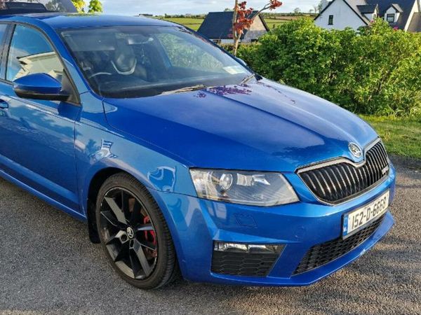 Skoda Octavia Saloon, Diesel, 2015, Blue