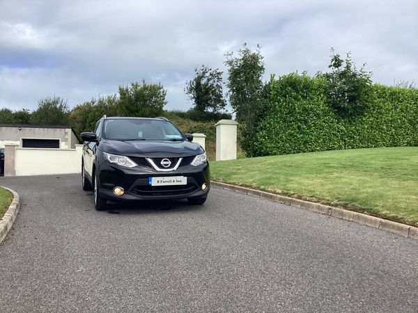 Nissan Qashqai SUV, Diesel, 2017, Black