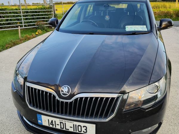 Skoda Superb Saloon, Diesel, 2014, Brown