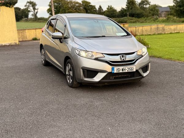 Honda Fit Hatchback, Petrol Hybrid, 2015, Grey