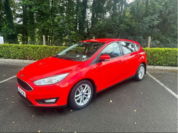 Ford Focus Hatchback, Diesel, 2016, Red
