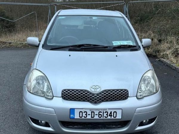 Toyota Yaris Hatchback, Petrol, 2003, Silver
