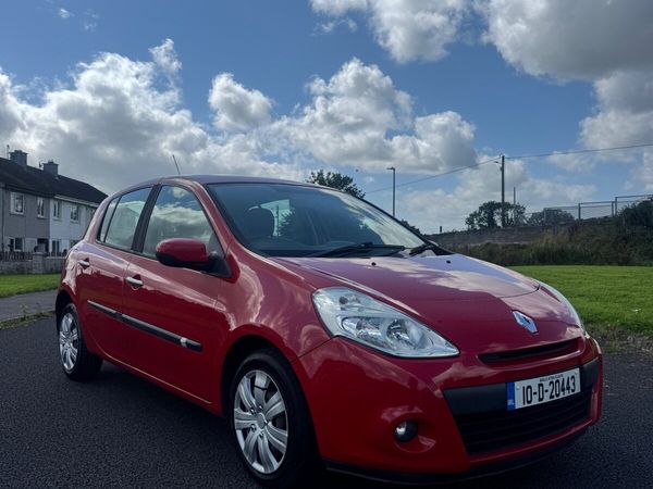 Renault Clio Hatchback, Ethanol Petrol, 2010, Red