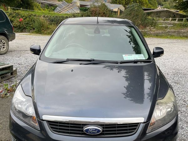 Ford Focus Hatchback, Diesel, 2011, Grey