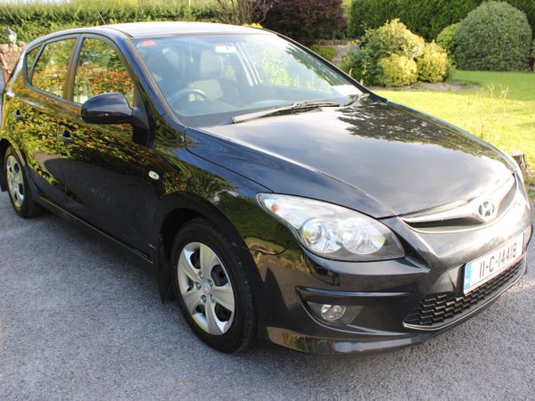 Hyundai i30 Hatchback, Diesel, 2011, Black