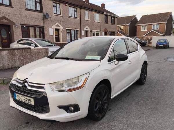 Citroen DS 4 Hatchback, Diesel, 2012, White