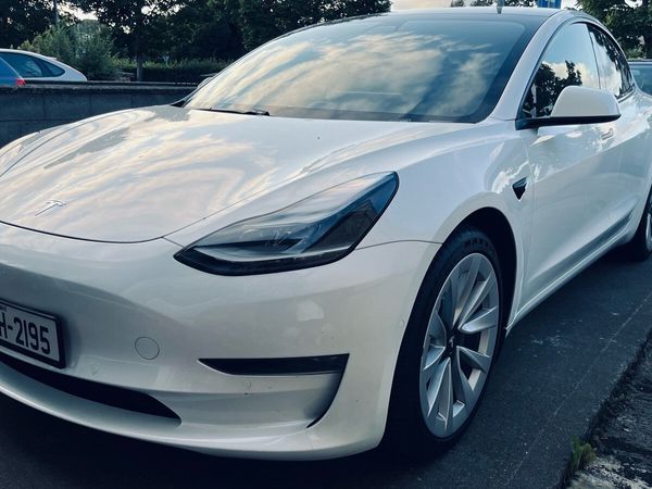 Tesla Model 3 Saloon, Electric, 2021, White