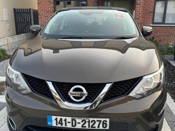 Nissan Qashqai SUV, Petrol, 2014, Brown