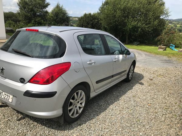 Peugeot 308 Hatchback, Diesel, 2010, Grey