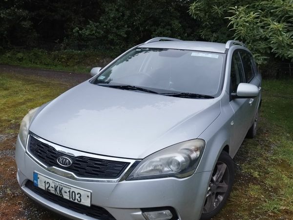 Kia Ceed MPV, Diesel, 2012, Silver
