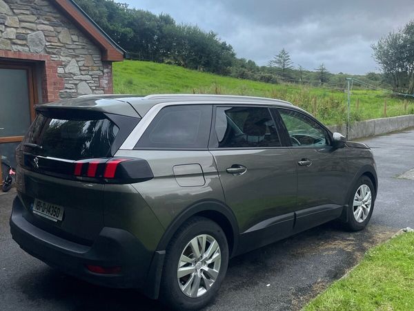 Peugeot 5008 MPV, Diesel, 2018, Grey