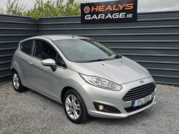 Ford Fiesta Hatchback, Petrol, 2017, Silver