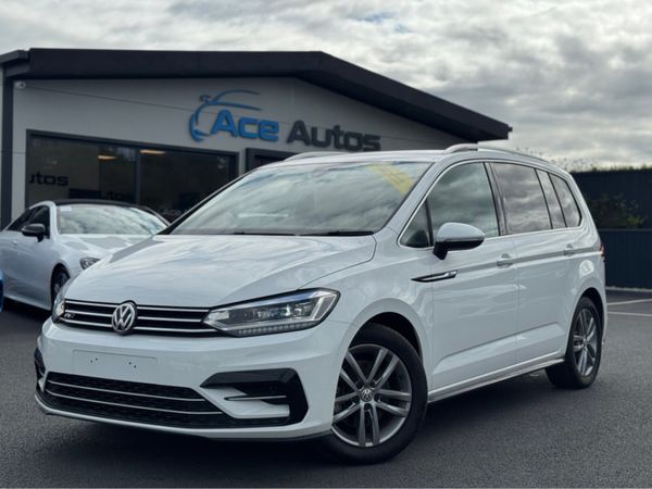 Volkswagen Touran MPV, Petrol, 2017, White