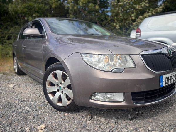Skoda Superb Saloon, Diesel, 2013, Purple