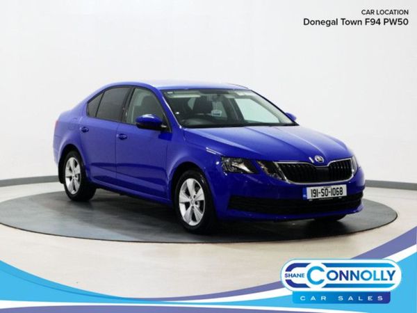 Skoda Octavia Hatchback, Diesel, 2019, Blue