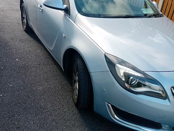 Vauxhall Insignia Hatchback, Diesel, 2014, Silver