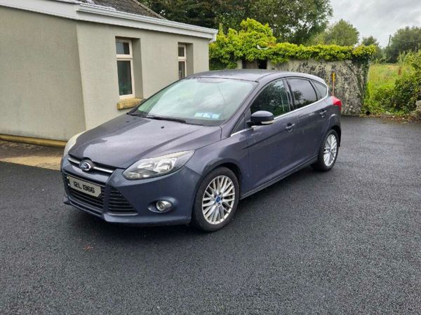 Ford Focus Hatchback, Diesel, 2012, Grey