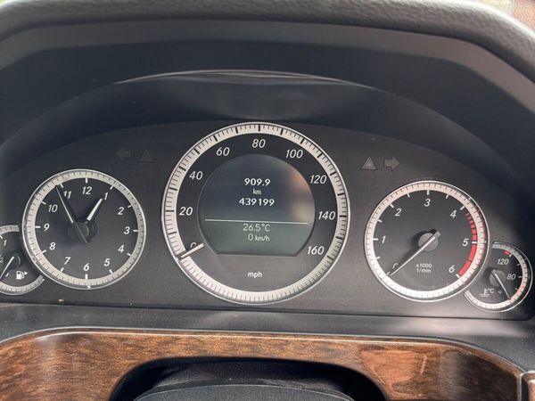 Mercedes-Benz E-Class Saloon, Diesel, 2009, Black
