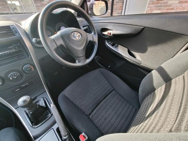 Toyota Corolla Saloon, Petrol, 2007, Blue