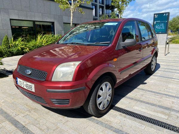 Ford Fusion Hatchback, Petrol, 2003, Red