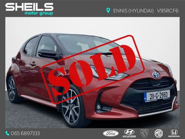 Toyota Yaris Hatchback, Petrol Hybrid, 2021, Red