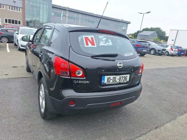 Nissan Qashqai Hatchback, Diesel, 2010, Black