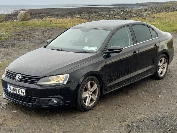 Volkswagen Jetta Saloon, Diesel, 2014, Black