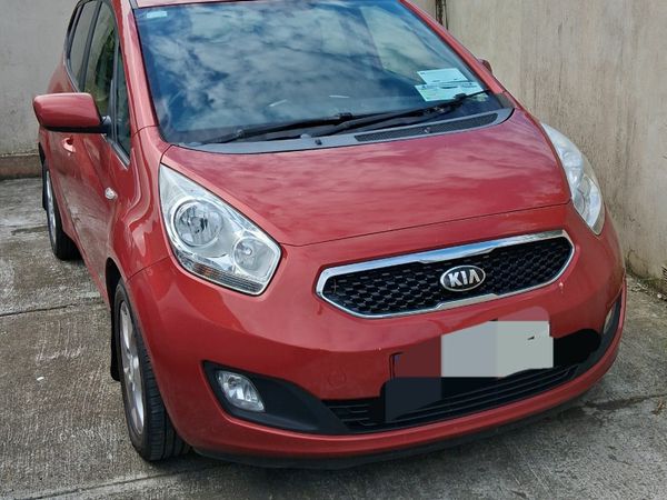 Kia Venga MPV, Diesel, 2013, Red