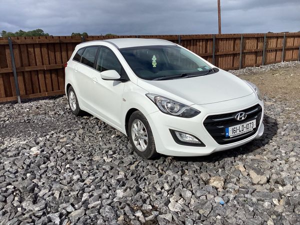 Hyundai i30 Estate, Diesel, 2016, White