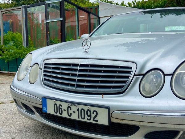 Mercedes-Benz E-Class Saloon, Diesel, 2006, Silver