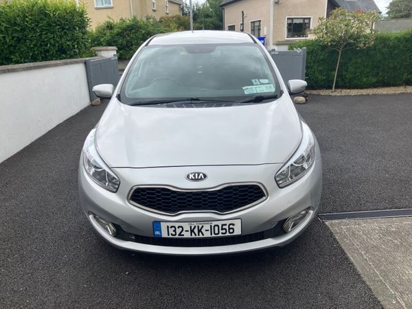 Kia Ceed Hatchback, Diesel, 2013, Silver