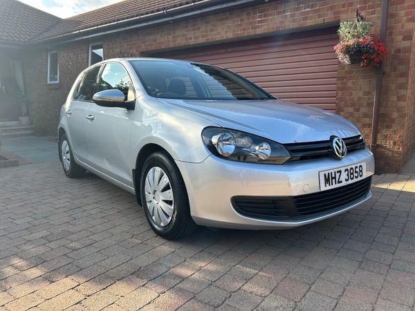 Volkswagen Golf Hatchback, Petrol, 2009, Silver