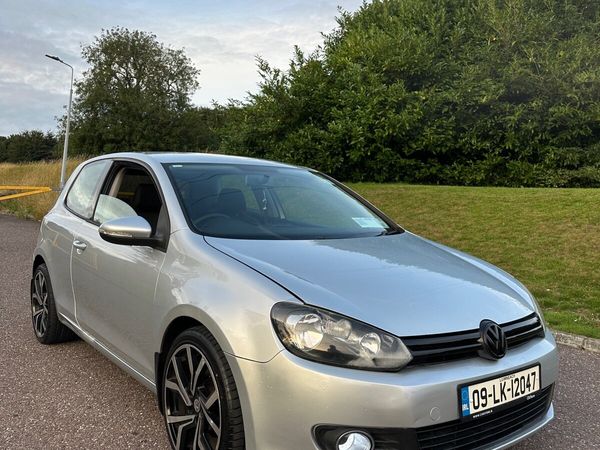Volkswagen Golf Hatchback, Petrol, 2009, Silver