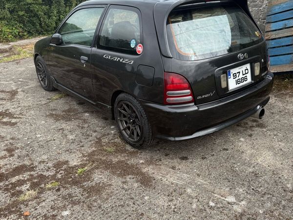 Toyota Starlet Hatchback, Petrol, 1997, Black