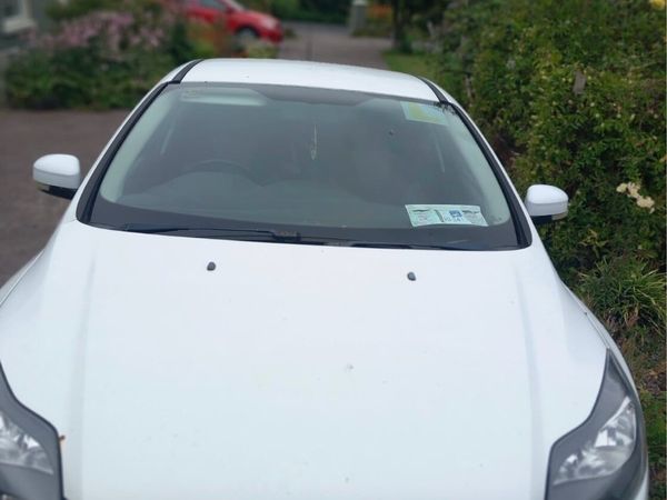 Ford Focus Hatchback, Diesel, 2012, White