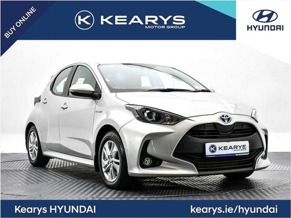 Toyota Yaris Hatchback, Petrol Hybrid, 2021, Silver