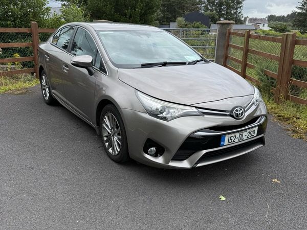 Toyota Avensis Saloon, Diesel, 2015, Bronze