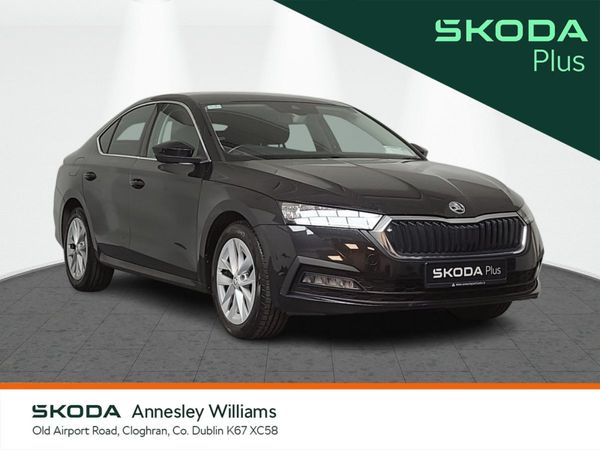 Skoda Octavia Saloon, Diesel, 2022, Black