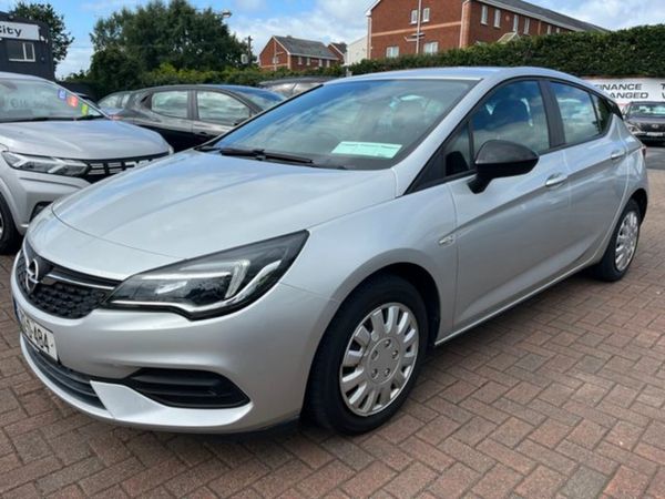 Opel Astra Hatchback, Diesel, 2021, Grey