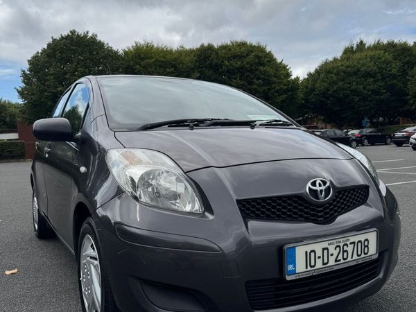 Toyota Yaris Hatchback, Petrol, 2010, Grey