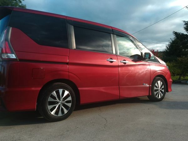 Nissan Serena MPV, Petrol Hybrid, 2018, Red
