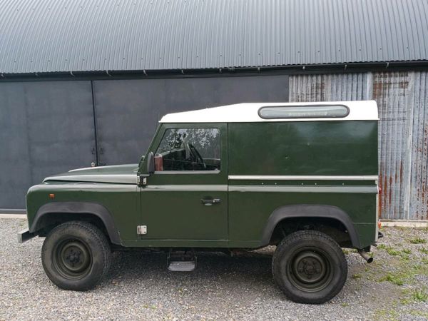 Land Rover Defender SUV, Diesel, 1996, Green