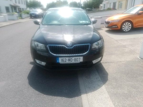 Skoda Octavia Saloon, Diesel, 2016, Black
